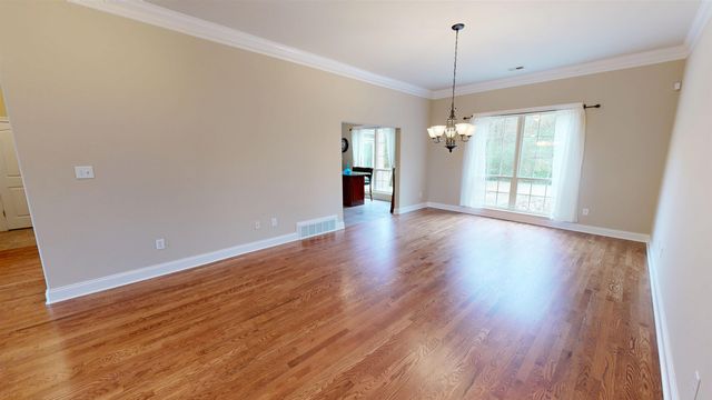 8465 BELMOR LAKES DR, Olive Branch, MS 38654