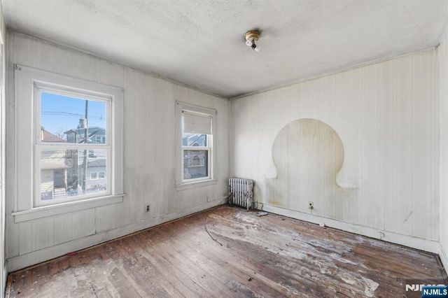 1024 Julia Street, Elizabeth, NJ 07201