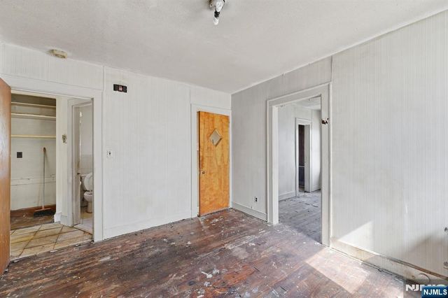 1024 Julia Street, Elizabeth, NJ 07201