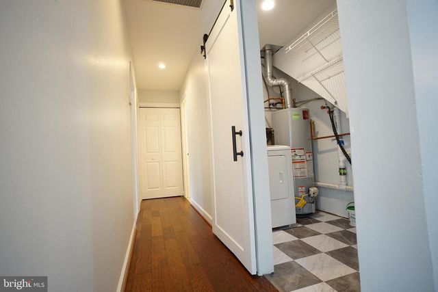 322 SUGARLAND RUN DR, Sterling, VA 20164