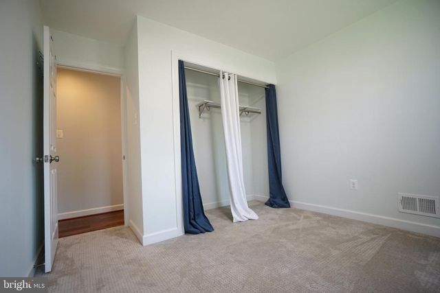 322 SUGARLAND RUN DR, Sterling, VA 20164