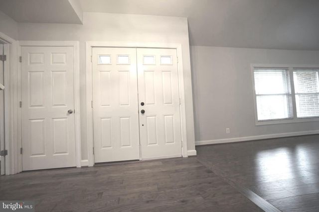322 SUGARLAND RUN DR, Sterling, VA 20164