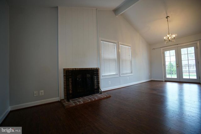 322 SUGARLAND RUN DR, Sterling, VA 20164