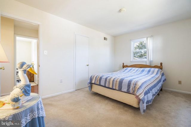 4514 KINGSLEY RD, Woodbridge, VA 22193