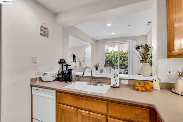 1473 Tucker St 12, Oakland, CA 94603
