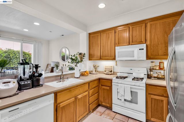 1473 Tucker St 12, Oakland, CA 94603