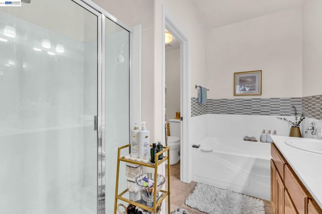 1473 Tucker St 12, Oakland, CA 94603