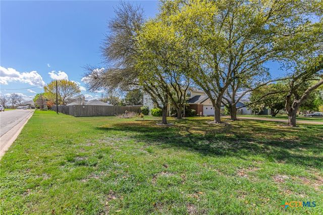 9001 Trailridge Drive, Temple, TX 76502