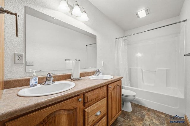 842 HARVARD ST, Spearfish, SD 57783