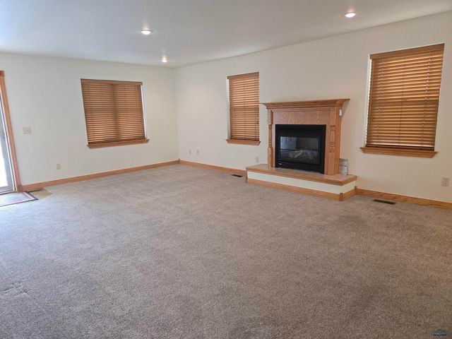 842 HARVARD ST, Spearfish, SD 57783