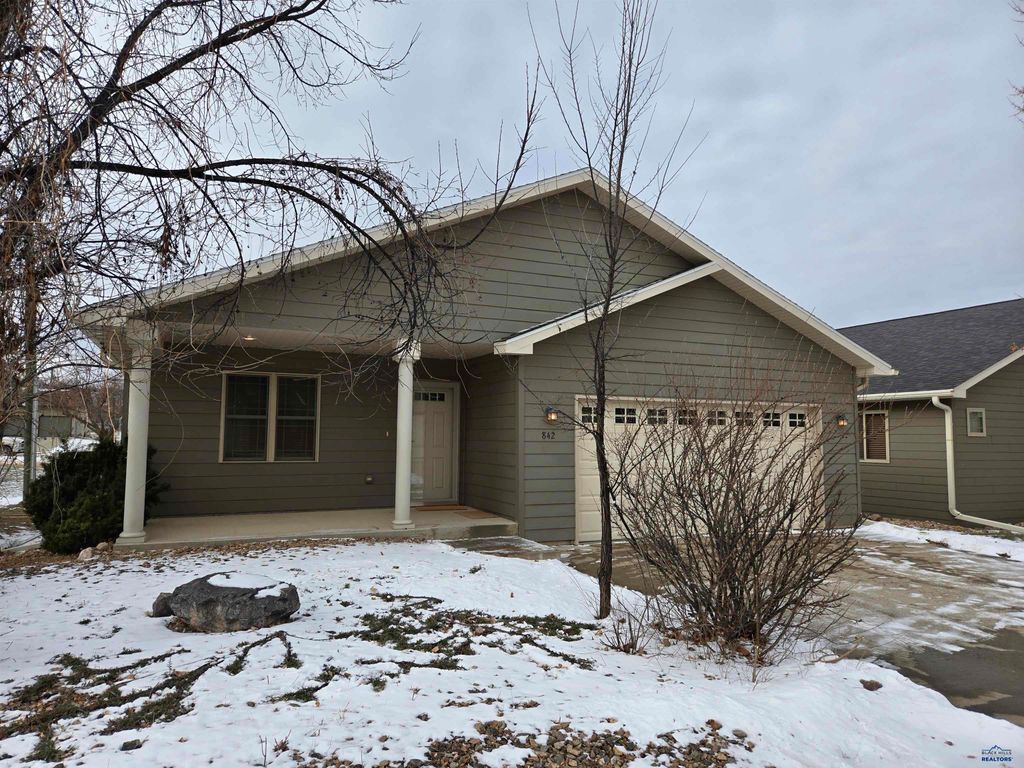 842 HARVARD ST, Spearfish, SD 57783