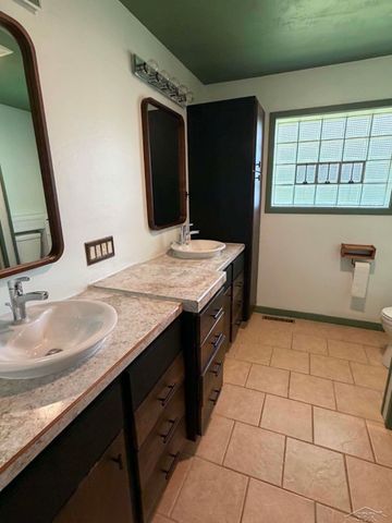 3 Orchard Court, Essexville, MI 48732