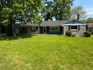 3 Orchard Court, Essexville, MI 48732