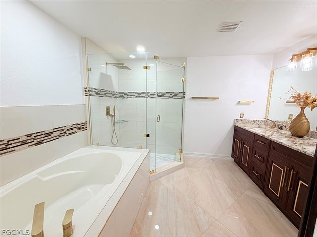 3600 NE 8th PL, Cape Coral, FL 33909