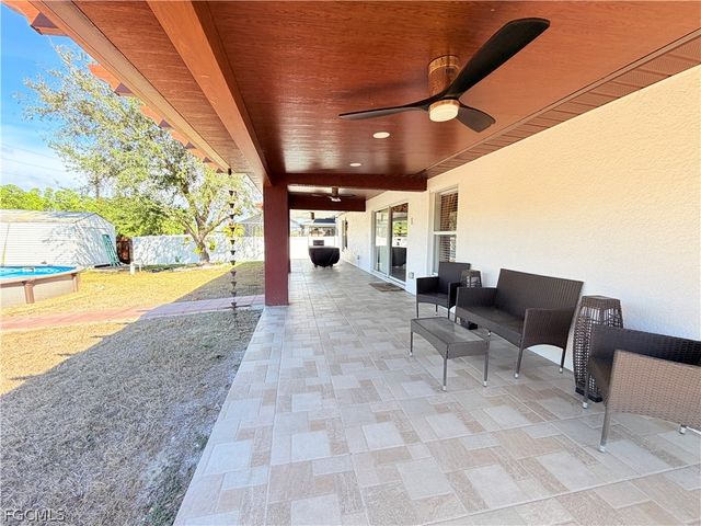 3600 NE 8th PL, Cape Coral, FL 33909