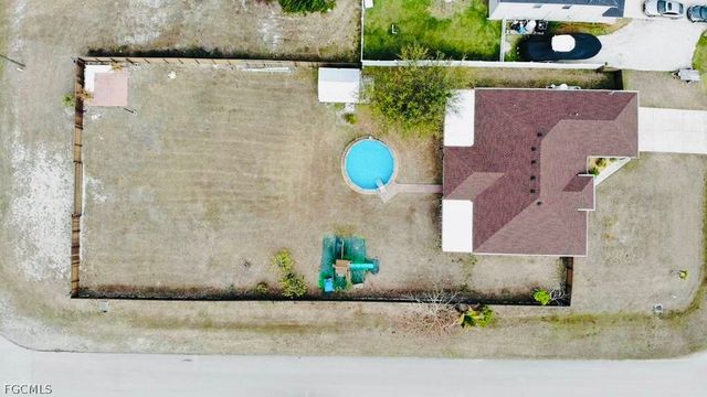 3600 NE 8th PL, Cape Coral, FL 33909