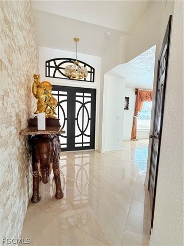 3600 NE 8th PL, Cape Coral, FL 33909