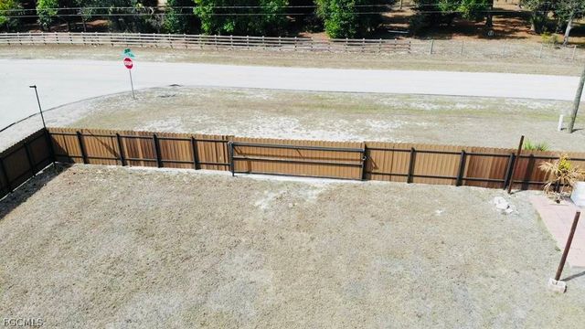 3600 NE 8th PL, Cape Coral, FL 33909