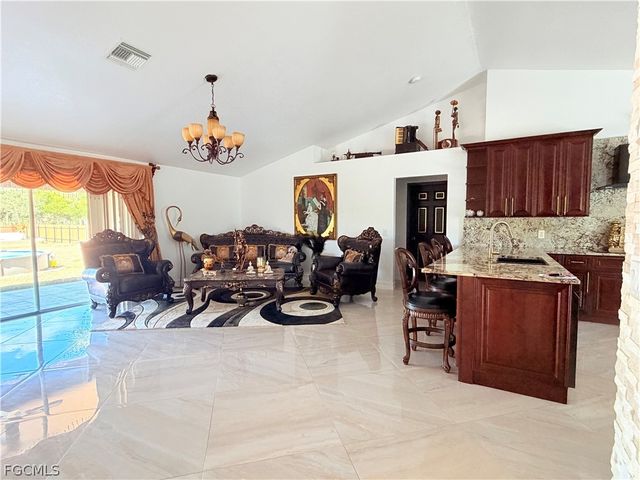 3600 NE 8th PL, Cape Coral, FL 33909