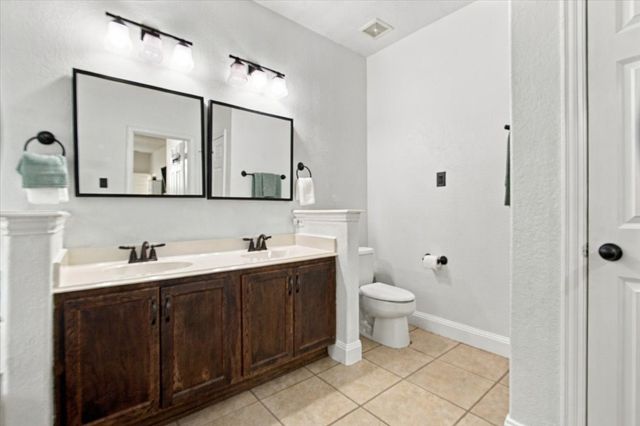 632 Montgomery Drive, Lake Dallas, TX 75065