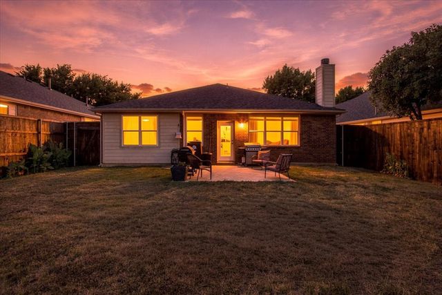 632 Montgomery Drive, Lake Dallas, TX 75065