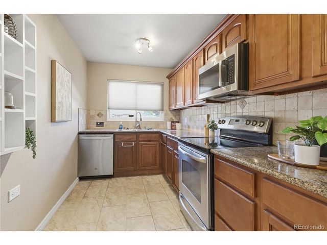 2870 Newport St, Denver, CO 80207