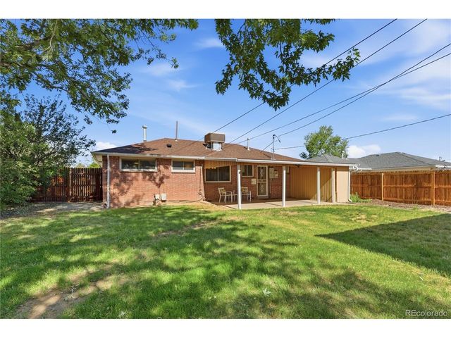 2870 Newport St, Denver, CO 80207