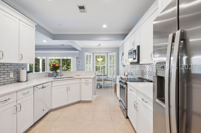 8 French Garden Ln, Bluffton, SC 29909