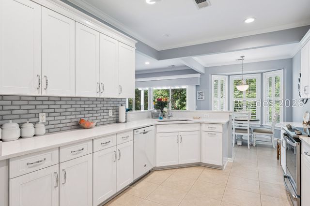 8 French Garden Ln, Bluffton, SC 29909