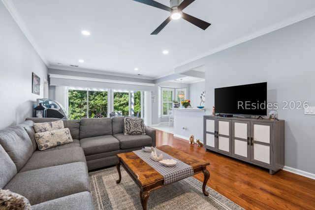 8 French Garden Ln, Bluffton, SC 29909