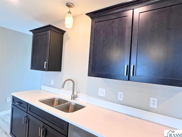 3206 Scotch Lane, Mankato, MN 56001