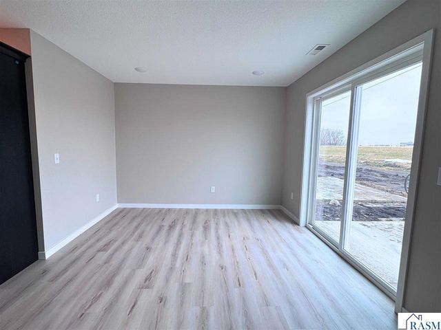 3206 Scotch Lane, Mankato, MN 56001