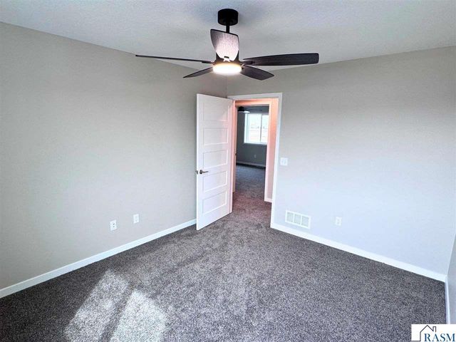 3206 Scotch Lane, Mankato, MN 56001