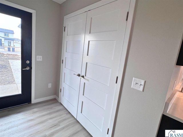 3206 Scotch Lane, Mankato, MN 56001