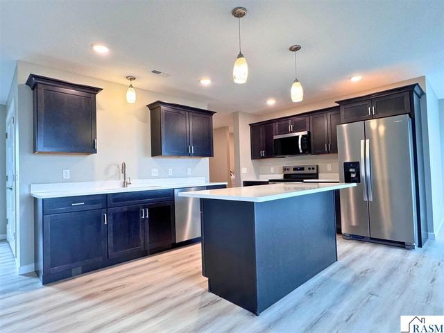 3206 Scotch Lane, Mankato, MN 56001