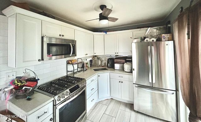 4 Abbey Place, Hamilton, NJ 08610