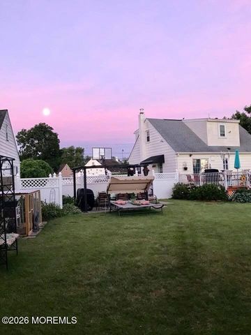 4 Abbey Place, Hamilton, NJ 08610