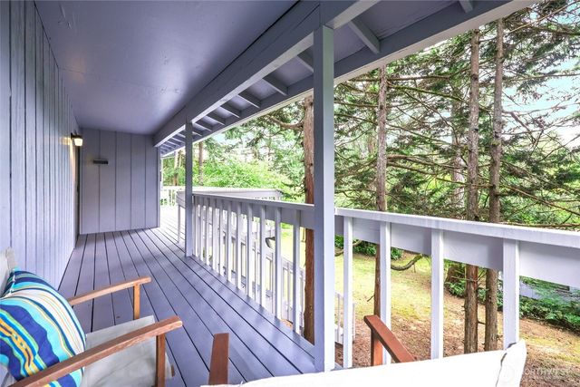 6909 43rd Loop SE, Lacey, WA 98503
