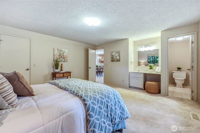 6909 43rd Loop SE, Lacey, WA 98503