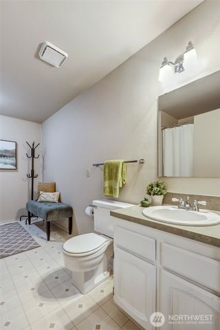 6909 43rd Loop SE, Lacey, WA 98503