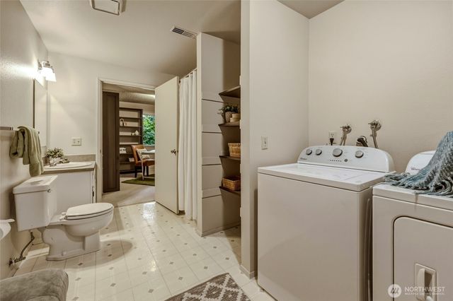 6909 43rd Loop SE, Lacey, WA 98503