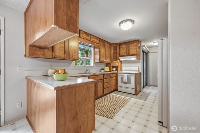 6909 43rd Loop SE, Lacey, WA 98503
