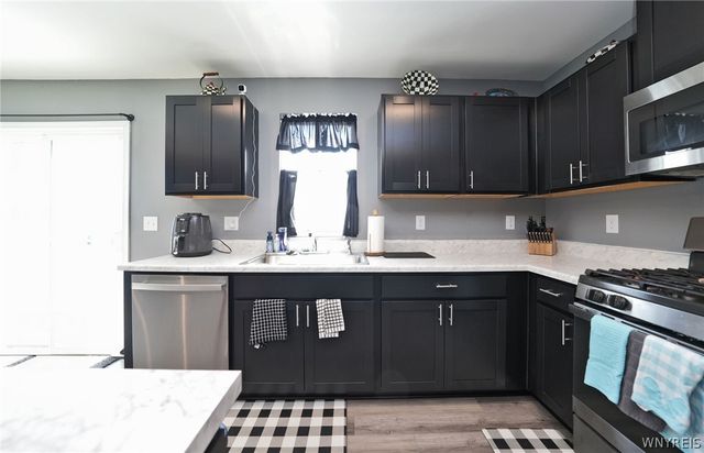 117 South Drive, West Seneca, NY 14218