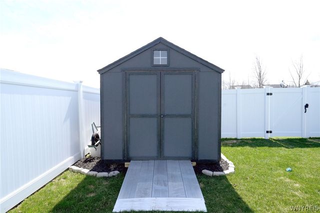 117 South Drive, West Seneca, NY 14218