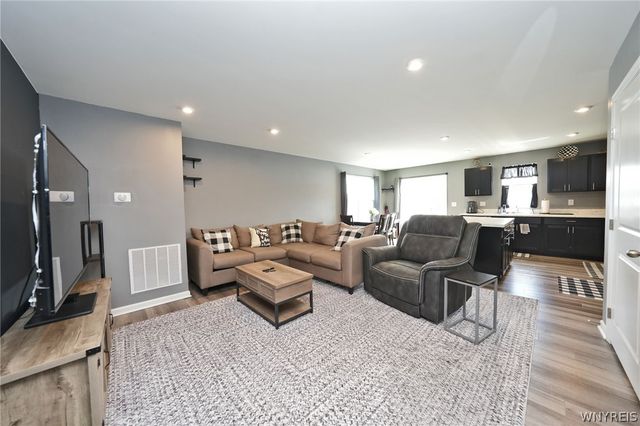 117 South Drive, West Seneca, NY 14218