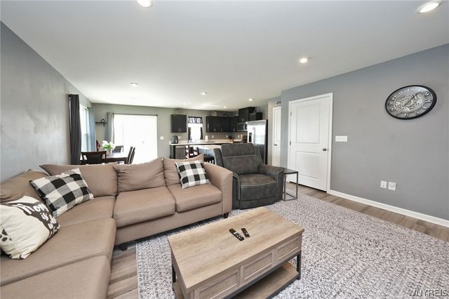 117 South Drive, West Seneca, NY 14218