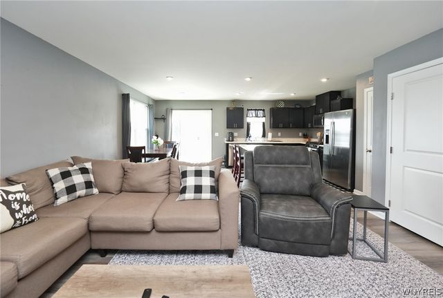 117 South Drive, West Seneca, NY 14218