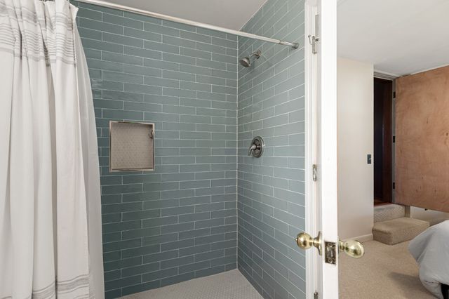 9576 Mullens Rd, Arrington, TN 37014