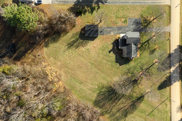 9576 Mullens Rd, Arrington, TN 37014