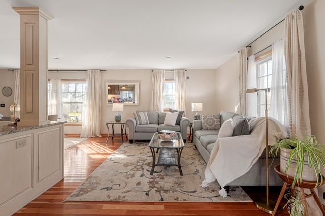 9576 Mullens Rd, Arrington, TN 37014